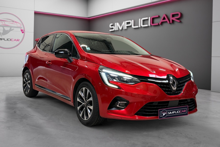 RENAULT CLIO V